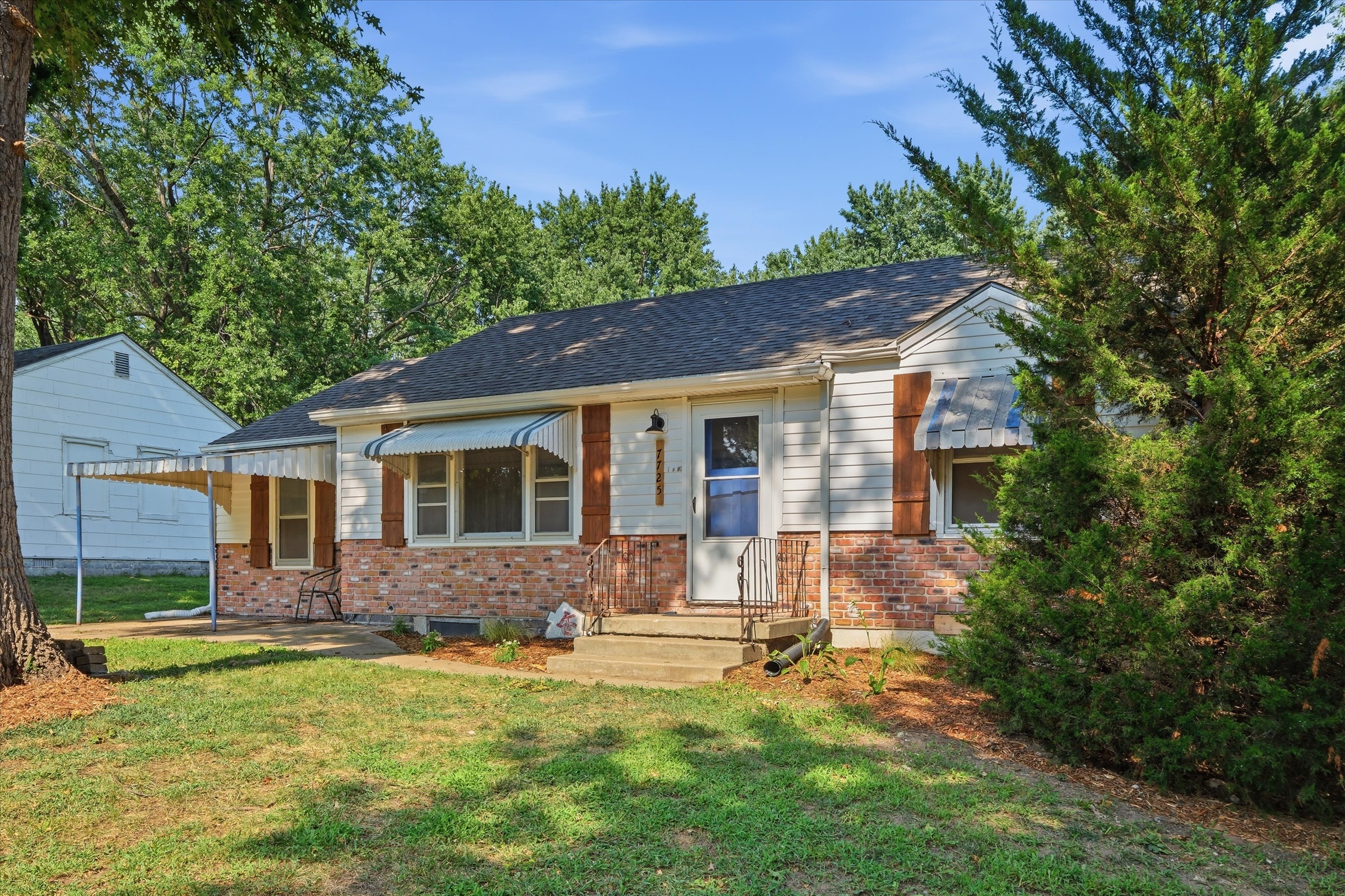Property thumbnail image